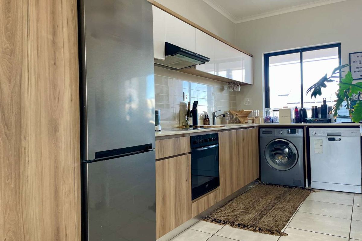 2 Bedroom Apartment to rent in Ballito Central - Photo 4
