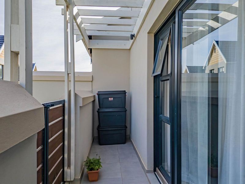 Ground floor apartment in Hartland Villlas - Photo 9