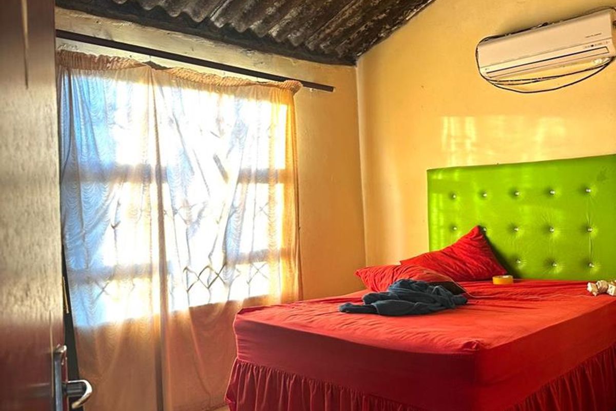 Comfortable 2-Bedroom Home in Esikhawini - Photo 4