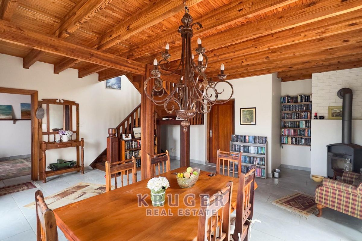 IN VINETA, A ONE-OF-A-KIND COASTAL FARMHOUSE - Photo 4