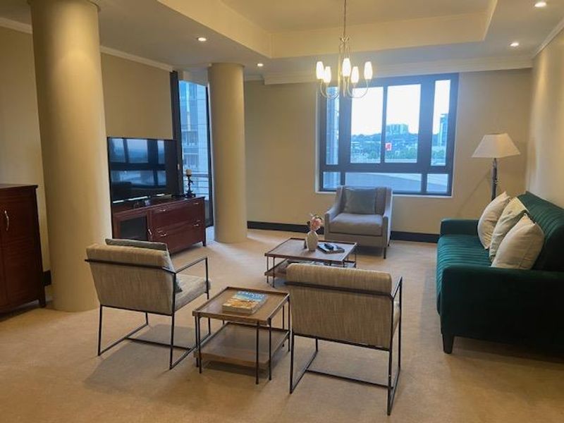 AMAZING FULLY FURNISHED 1 BED APARTMENT IN THE ICONIC RAPHAEL - Photo 3