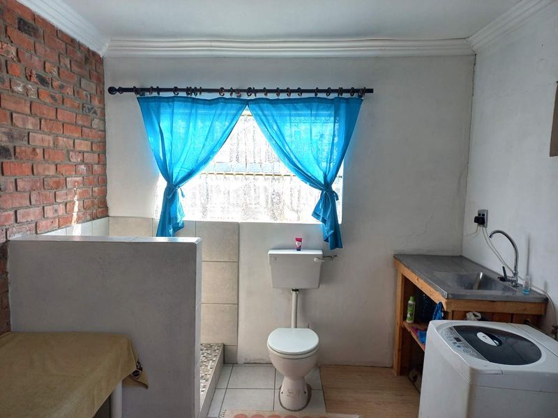 Affordability In The Heart Of Dealesville With Lots Of Extra's. - Photo 7