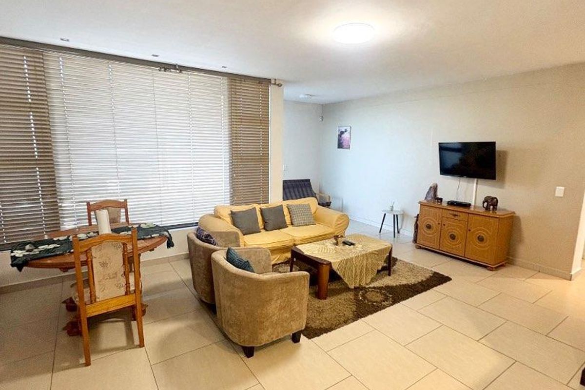 3 Bedrooms Townhouse To Rent in Walvis Bay Central - Photo 4