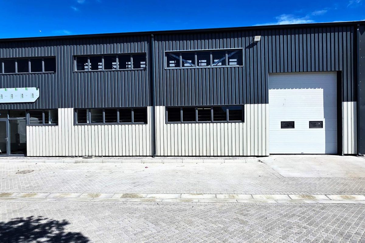 Brand New Warehouse in Retreat - Photo 3