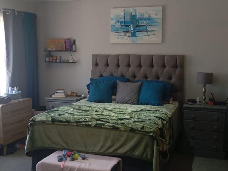 Charming three bedroom Townhouse - Photo 10