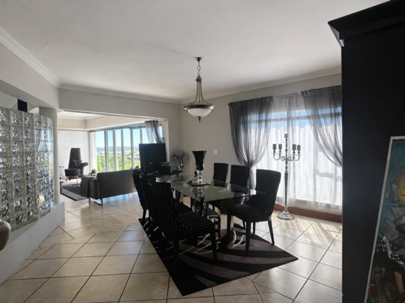 Panoramic Views in Prestigious Hillsboro - Photo 9