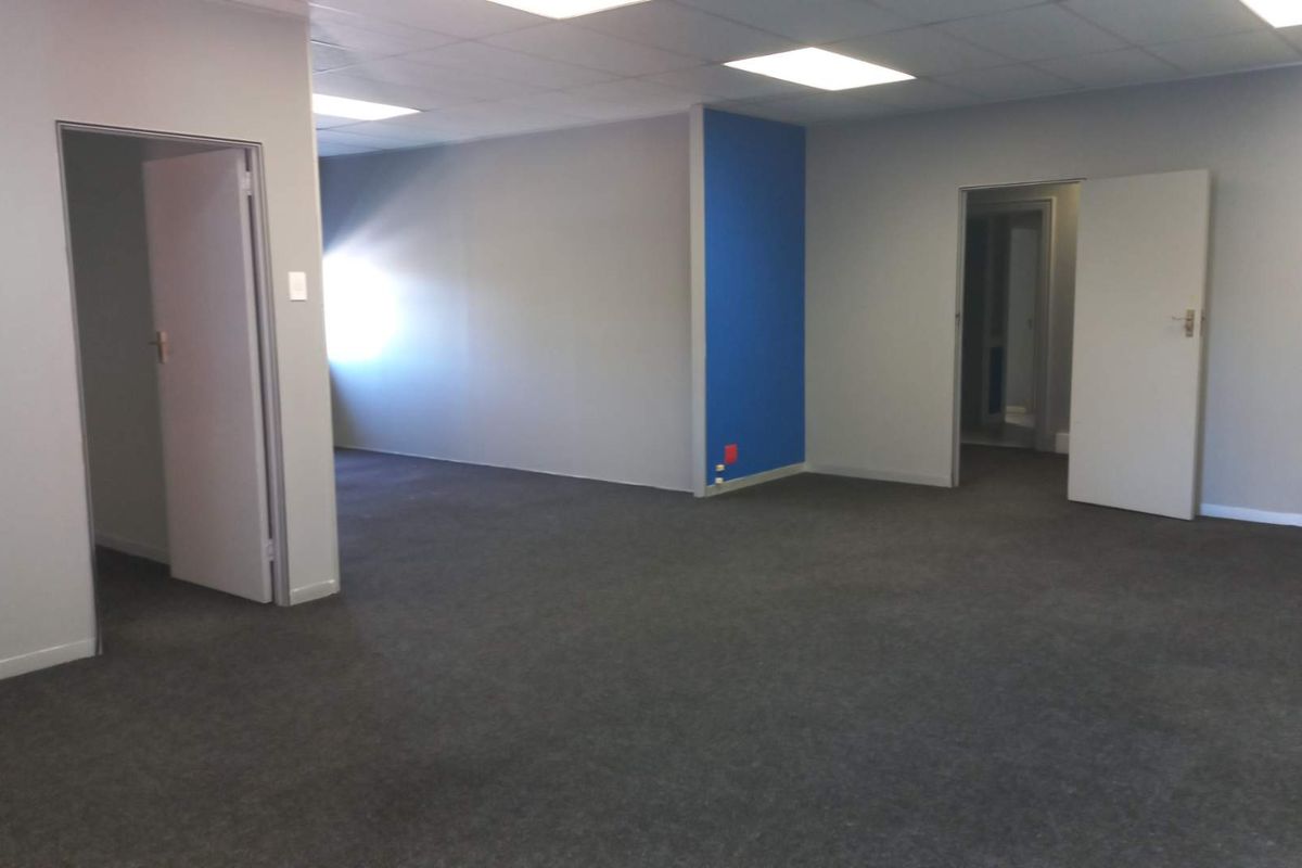 Office vacancy near Greenacres, available immediately! - Photo 5