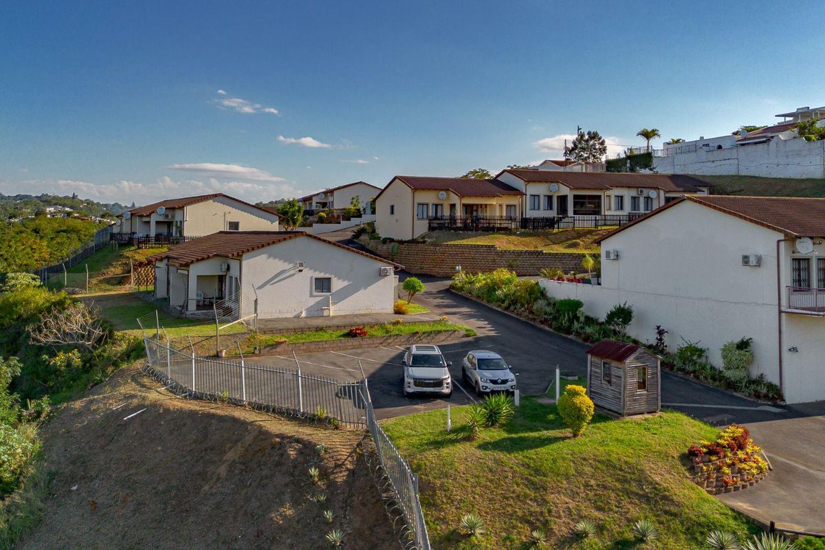 For Sale | Reservoir Hills  | 3 Bedroom 2 Bathroom Hidden Gem Townhouse - Photo 3