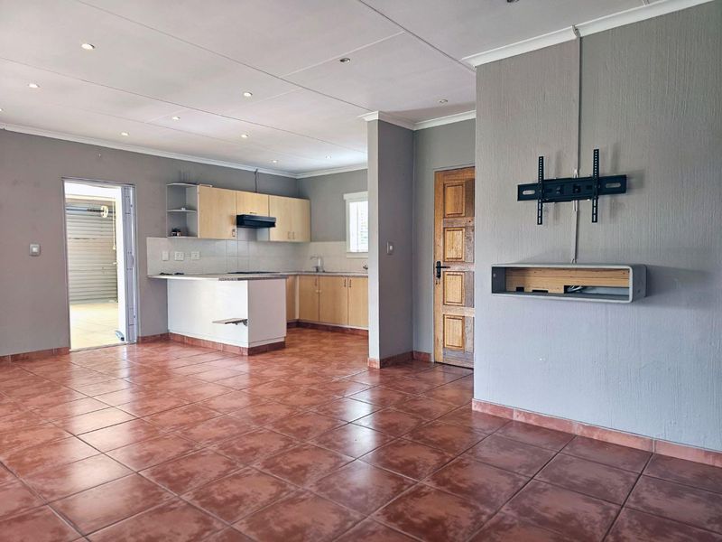 A True Gem with 3 bedrooms for Sale in Radiokop - Photo 10