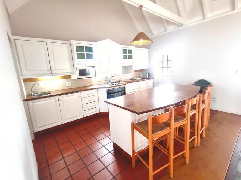 Fully Furnished 7-Bedroom Coastal Home – Luxury Living with Ocean Views - Photo 6