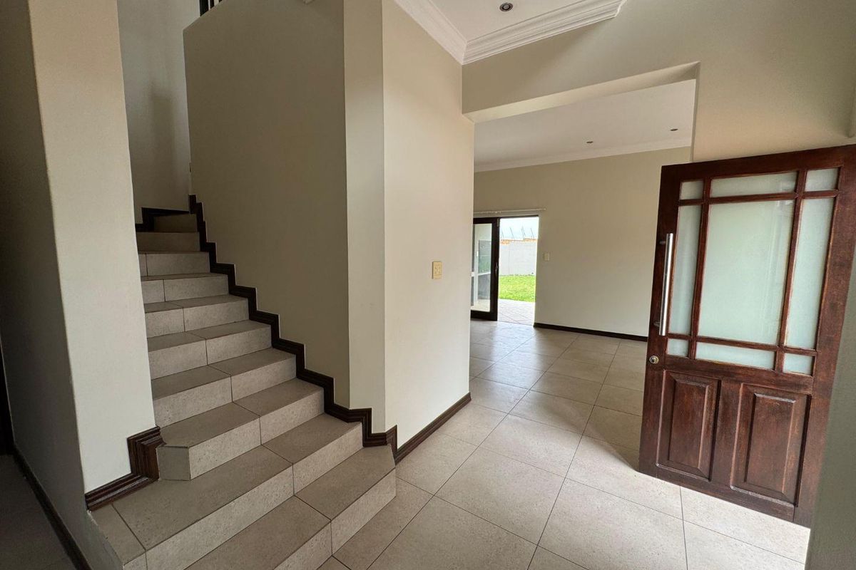 3 Bedroom Houses For Sale in Thatchfield, Centurion - Photo 3