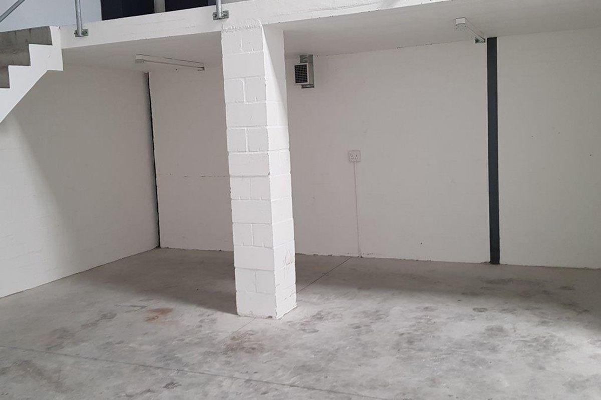 Small Industrial Warehouse in Capricorn Business Park - Photo 4