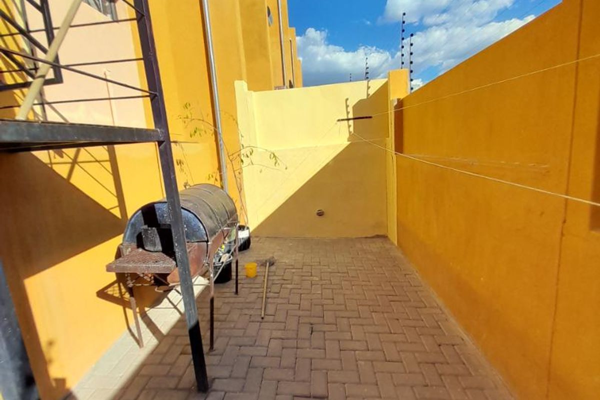 🏡 Exquisite 3 Bedroom Duplex For Sale - Photo 3