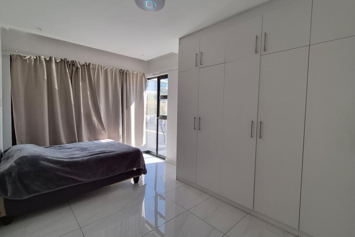 Ultra Modern Family Home for Rent in Kleine Kuppe - Photo 5