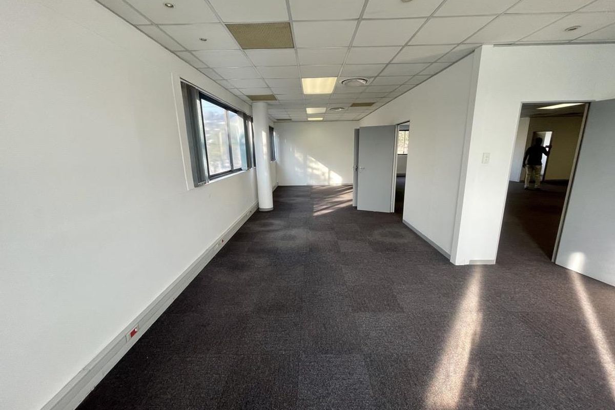 Hendra - Premium 789m2 A-Grade Office Space To Let | Springfield Business Hub - Photo 2