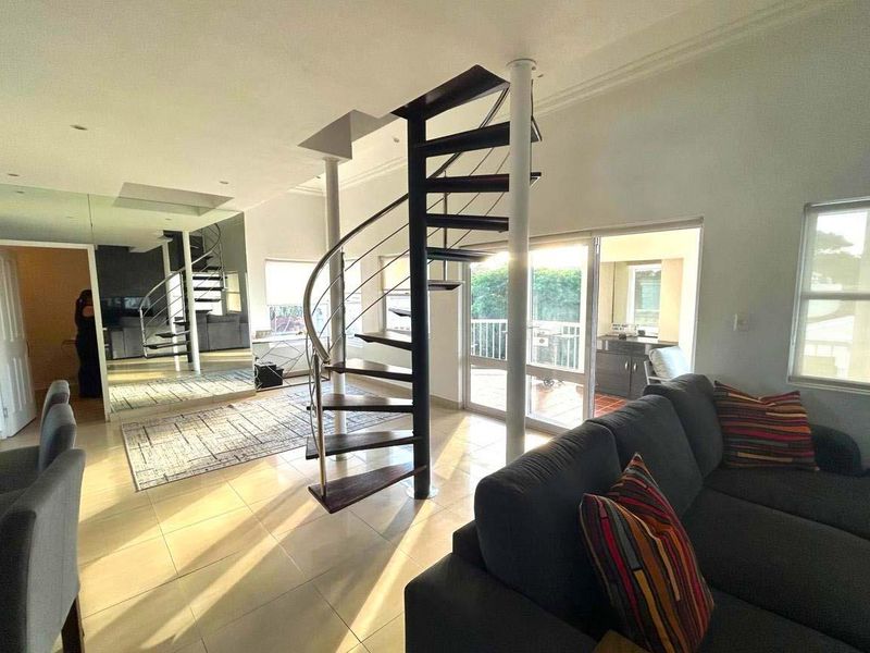 HENDRA - DELIGHTFUL QUIRKY 2 BEDROOM TOWNHOUSE IN ILALA RIDGE ESTATE - Photo 7