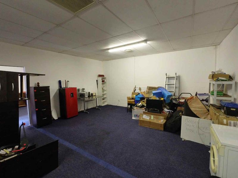 192 SMQ | WAREHOUSE_STORAGE AND OFFICES FOR SALE - Photo 5