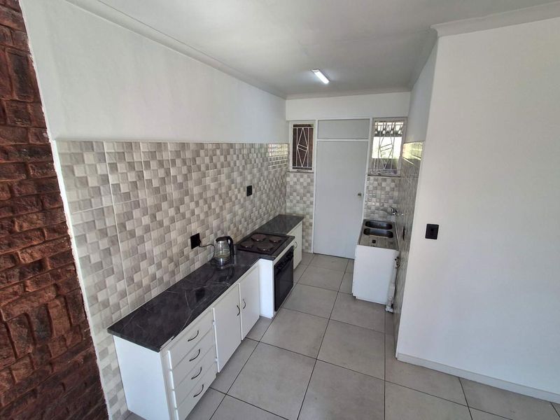 Two bedrooms Townhouse for sale in Hermanstad Pretoria West - Photo 7