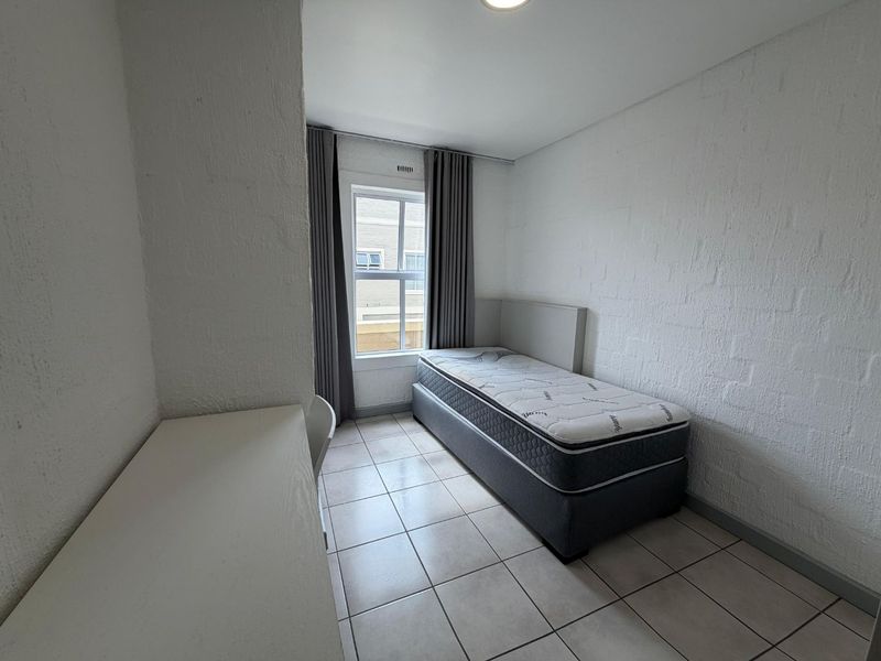 Semi-Furnished Two-Bedroom Rental Close to Stellenbosch University - Photo 6