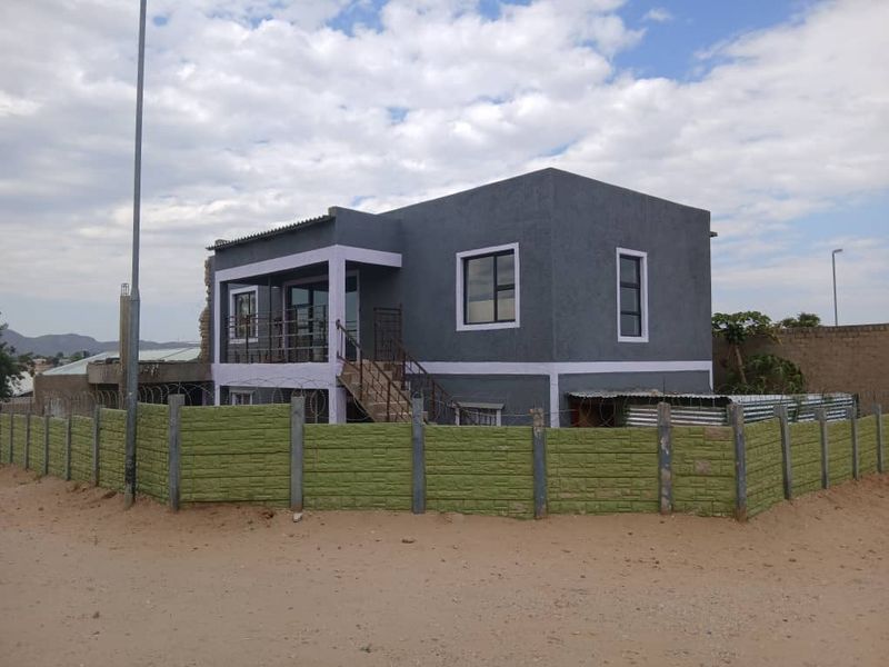 Katutura -  Freedom land 5 bedroom house for sale - Photo 1