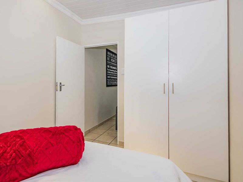 La Bella Vida Self Catering Apartments - Photo 10