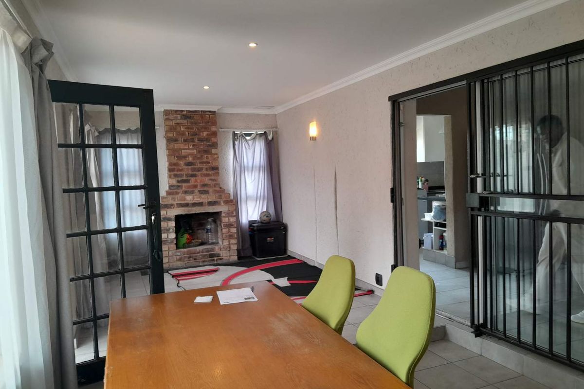 The Hill 3 Bedroom Family Home - Photo 5
