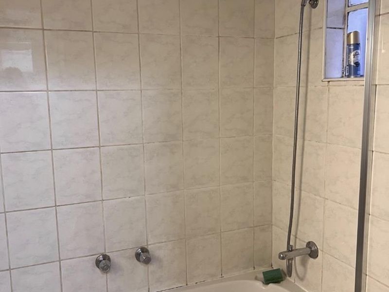 1 Bedroom Apartment / flat to rent in Senderwood - Photo 10