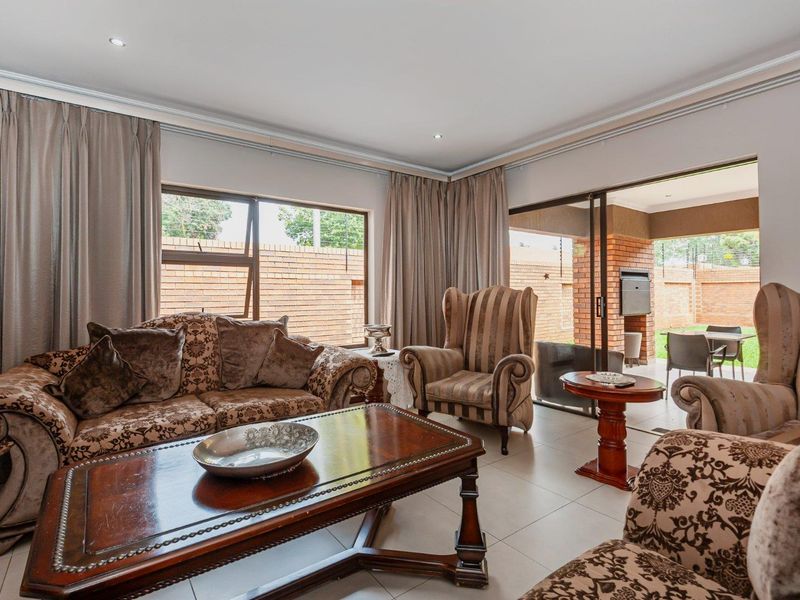 3 Bedroom House for Sale in New Redruth - Photo 5