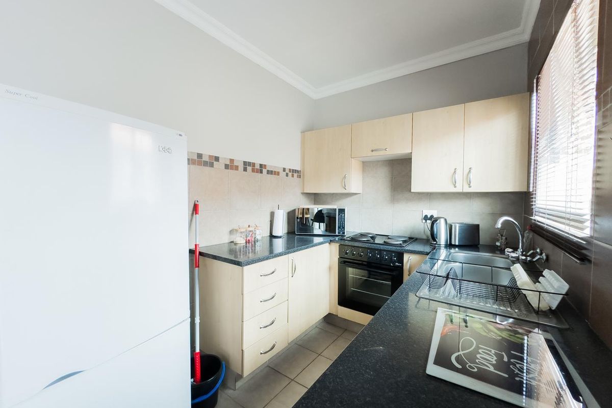 1 Bedroom Unit in Wapadrand - Photo 5