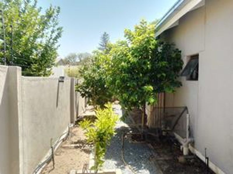 House For Sale in Okahandja - Photo 6