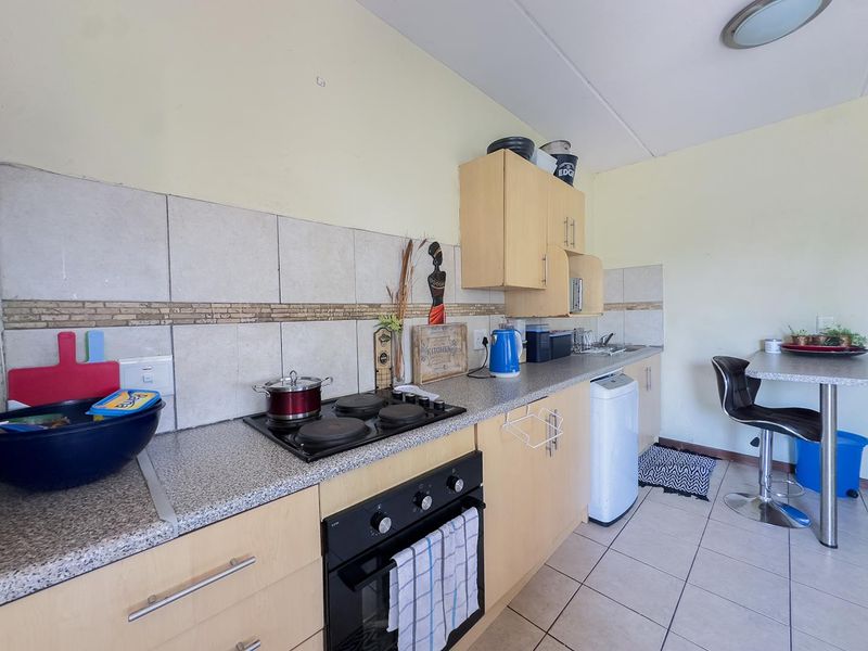 Smart Investment or Ideal First Purchase – 2-Bedroom Apartment with Balcony - Photo 7