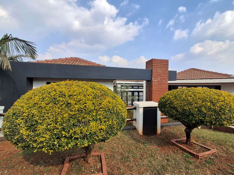Three bedrooms house for sale in Elandspoort - Photo 8