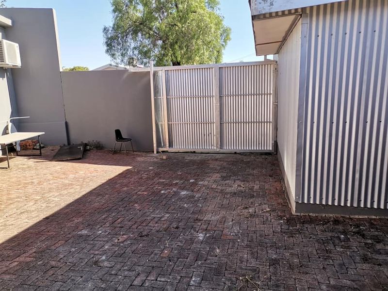 GREAT INVESTMENT CLOSE TO CBD - Photo 7