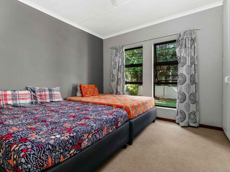 2 BEDROOM, 2 BATHROOM GROUND FLOOR APARTMENT FOR SALE IN PAULSHOF - Photo 8