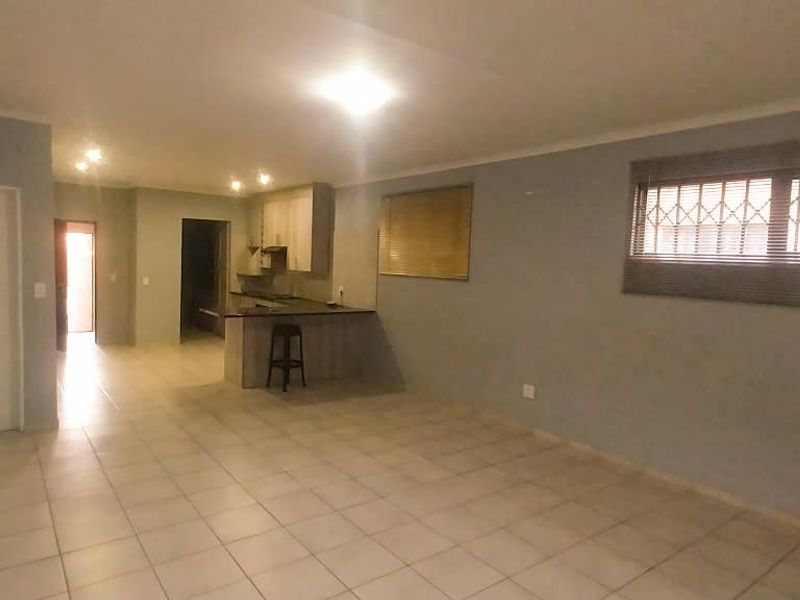 3 Bedroom House In Pomona Bel -Air Brentwwood Park - Photo 4