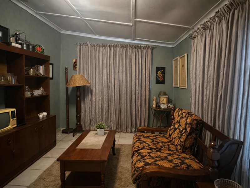 Charming Home on a Spacious Erf in Petrusburg – Endless Potential! - Photo 4