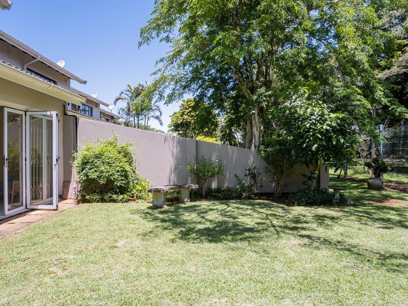 Spacious Townhouse in Ballito - Photo 2