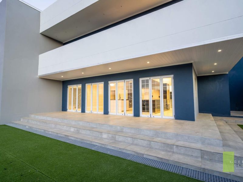 Double up with two homes on one property! - Photo 8