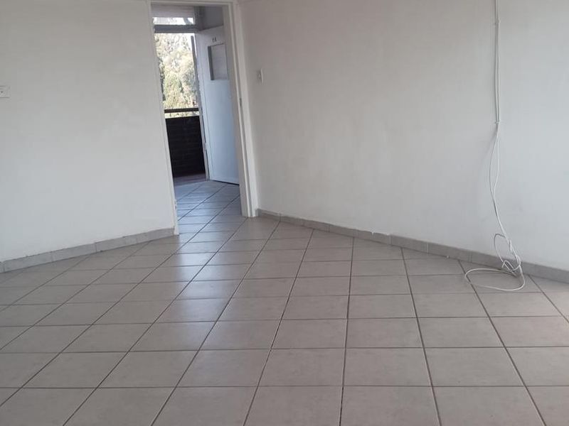 2 BEDROOM FLAT TO RENT IN LES MARAIS - Photo 9