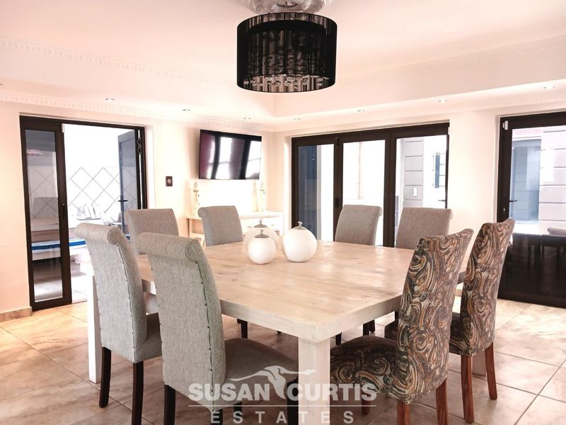 Luxury Double Storey Home - Photo 3