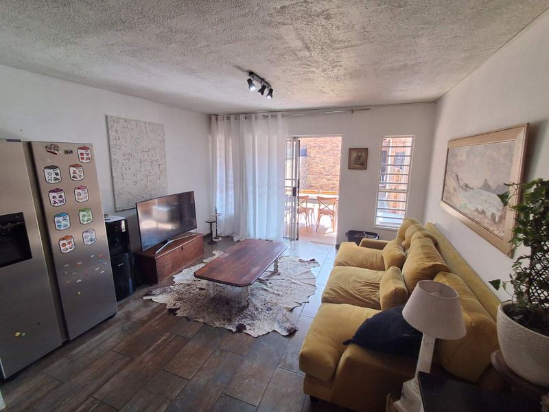 2 Bedroom Townhouse in Monument Park - Photo 6