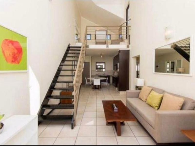 Modern Loft Apartment To Let in The Matrix, Paulshof - Photo 7