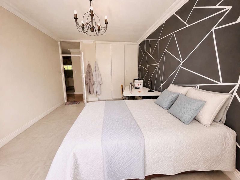 Relax And Entertain In This Spacious Two Bedroom Gem - Photo 10