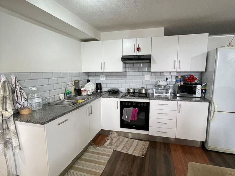 For Sale: 2 Spacious 3-Bedroom Apartments – City Junction, Windhoek - Photo 4