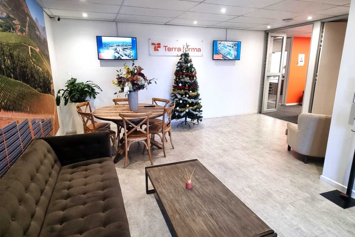 First Floor Office in Stunning Mountainside Complex - Photo 4