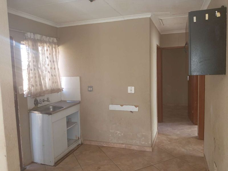 Ideal Starter Home or Investment in Mabopane - Photo 2