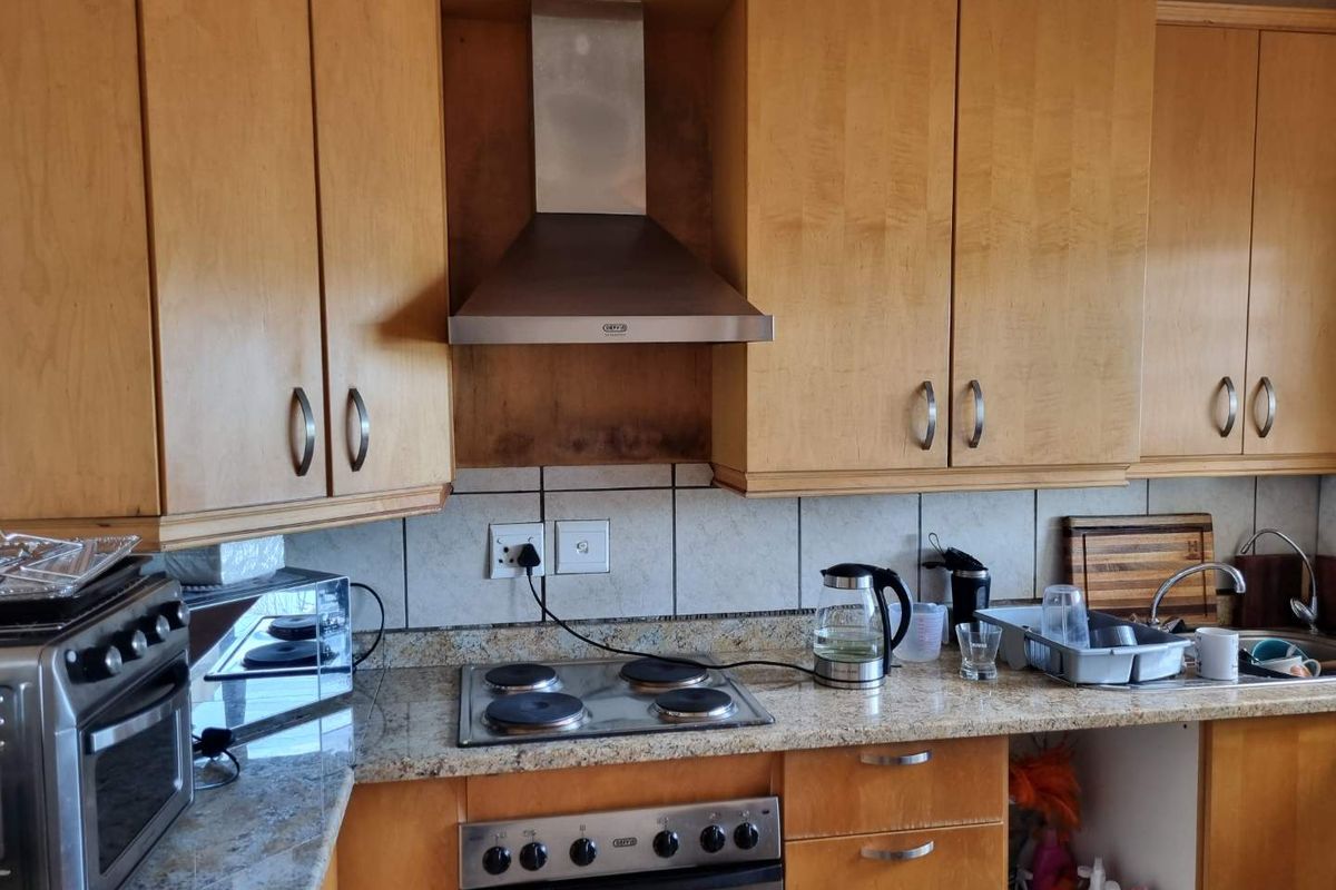 Delightful 2 Bedroom apartment in Baysville Investment opportunity. - Photo 2
