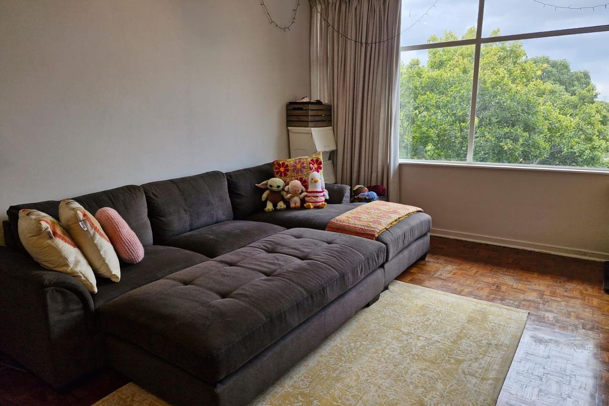 Renovated 1 Bedroom Apartment - Photo 3