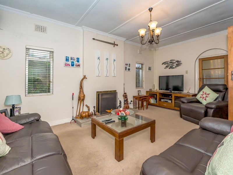 Family Living Meets Entertainer’s Delight in the Heart of Plumstead - Photo 9