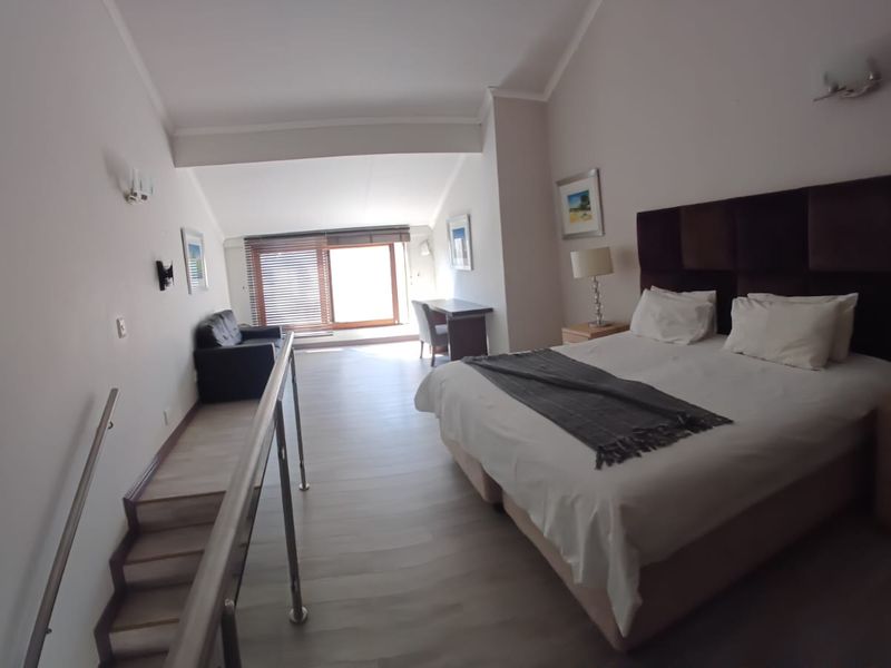 A STUNNING FURNISHED ONE BEDROOM APARTMENT - Photo 7
